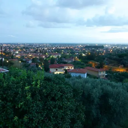 La Casa Di Silvia Tatil Evi